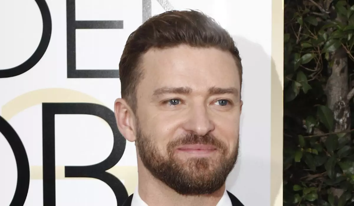 Justin Timberlake Ajiste yon eskandal ak Janet Jackson: "Mwen te vle bat Britney"