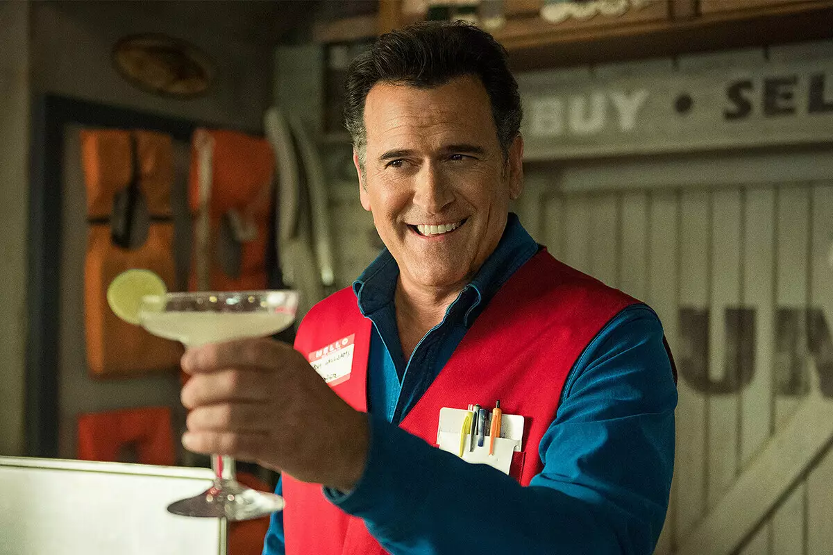 Bruce Campbell antydede på hans udseende i sylden "Dr. Strange"