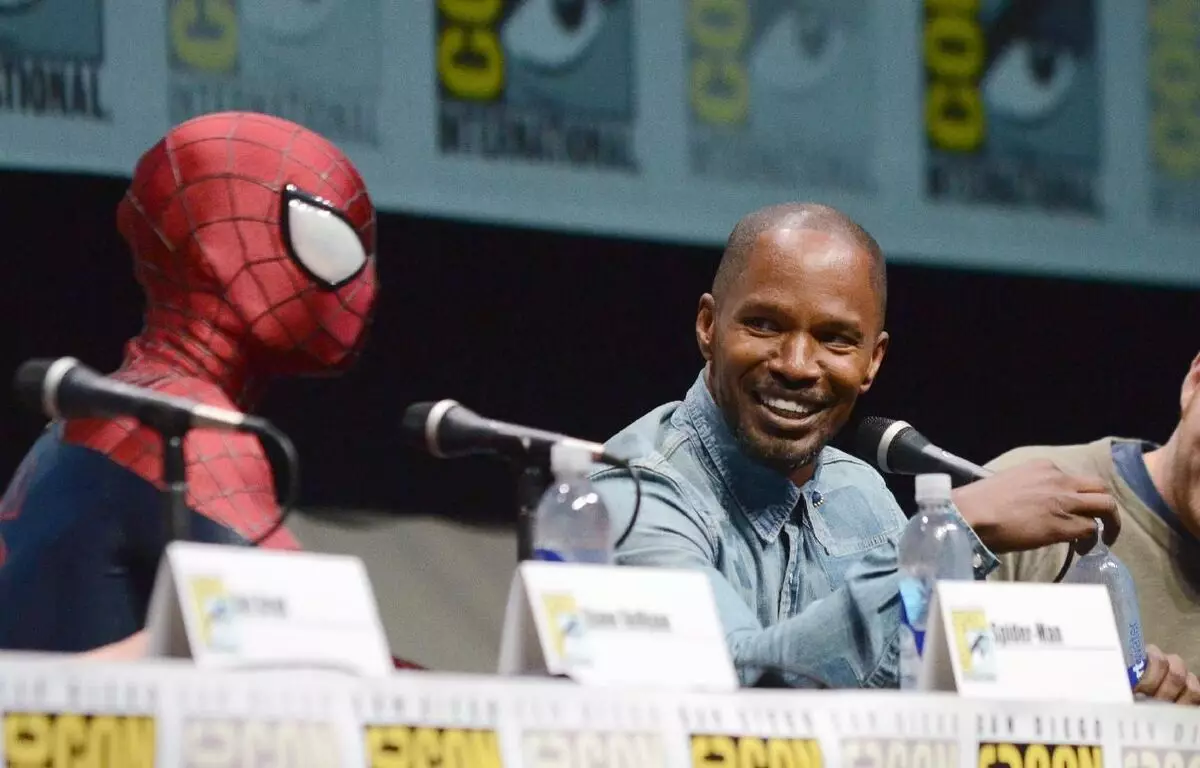 "Mi ne bluos": Jamie Fox komentis partoprenadon en "Paco-Spider 3"