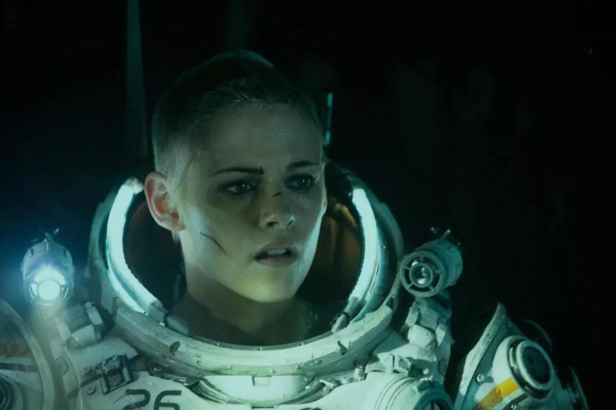 Kristen Stewart alicheza katika filamu "chini ya maji" ili kuondokana na hofu yake kubwa