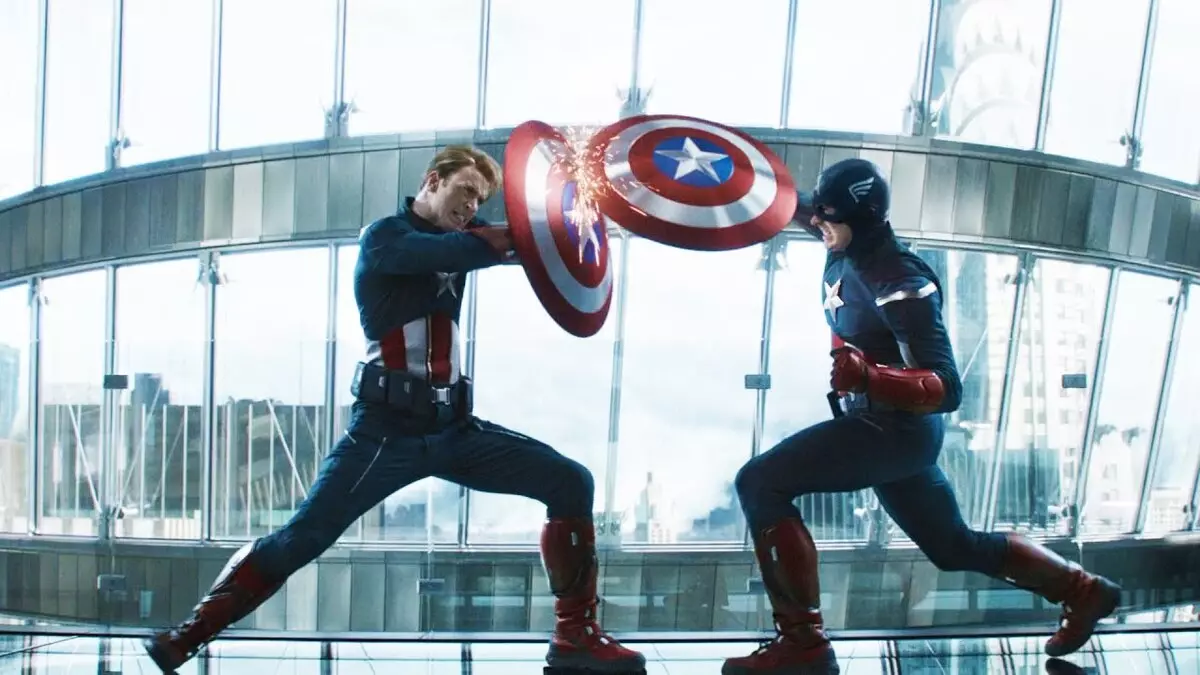 "Avengers: Chung kết": Captain America chống lại Captain America trong một nghệ thuật hòa nhạc sớm