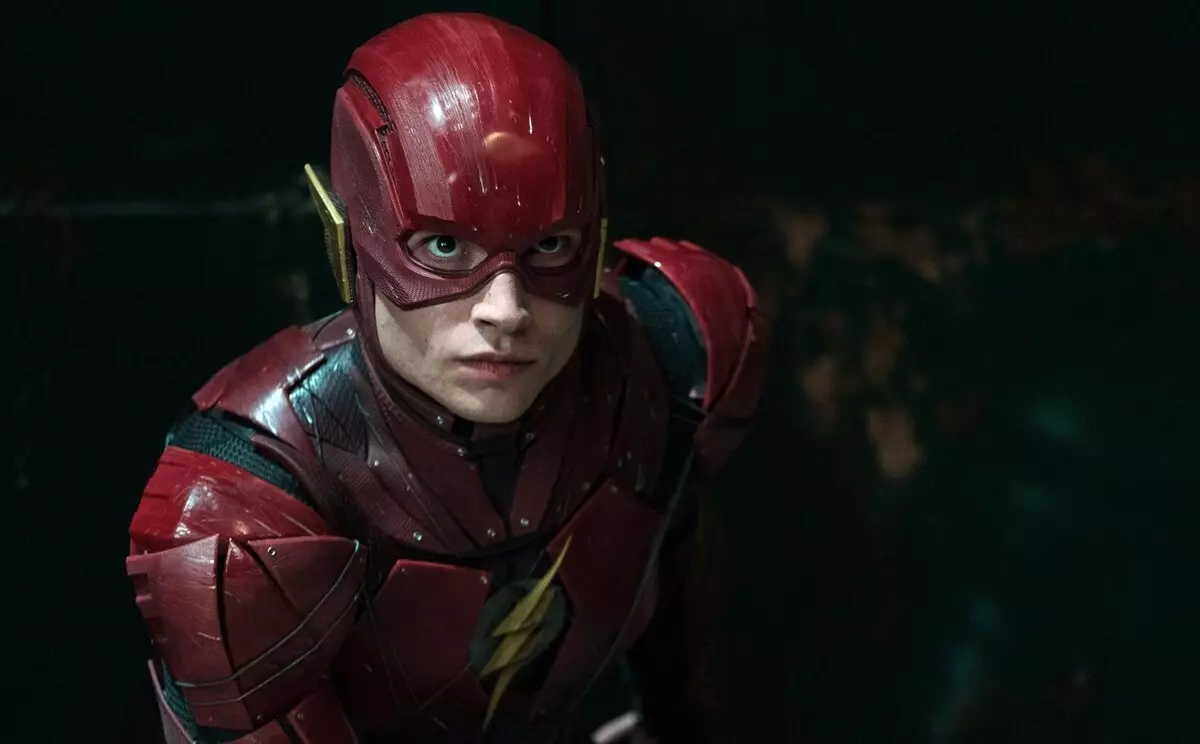 Flash SOLNIK lahko znova zažene filmski DC