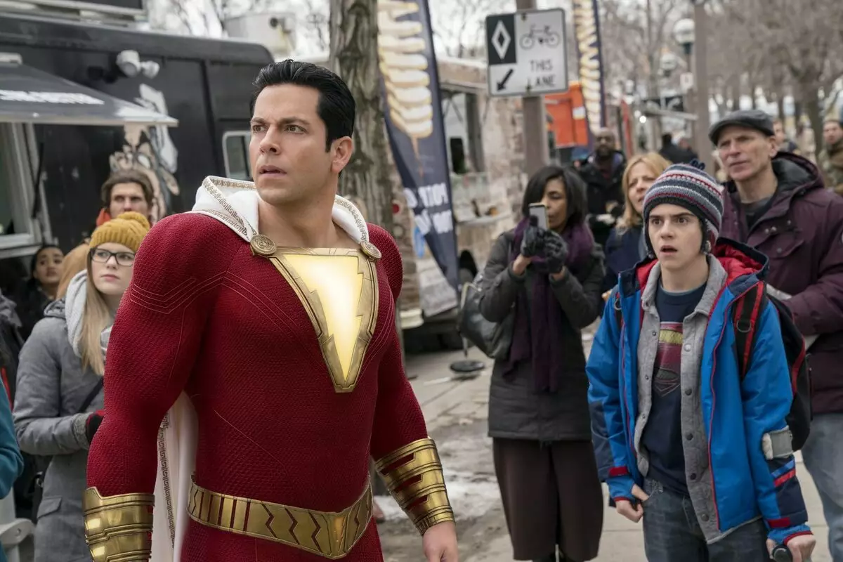 Mu "Shazam!" sanazindikire Nyenyezi za Kameo "Buffy - Vampire Slayer"