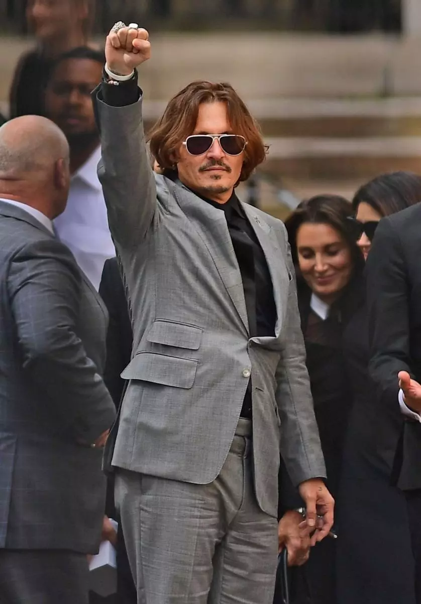 Kljub vsem škandalom: Johnny Depp bo spet igral v 