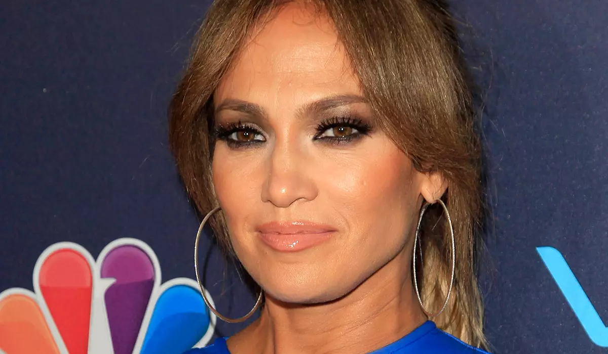 Jennifer Lopez teringat bahawa Matthew McConaha berkata sebelum mencium mereka