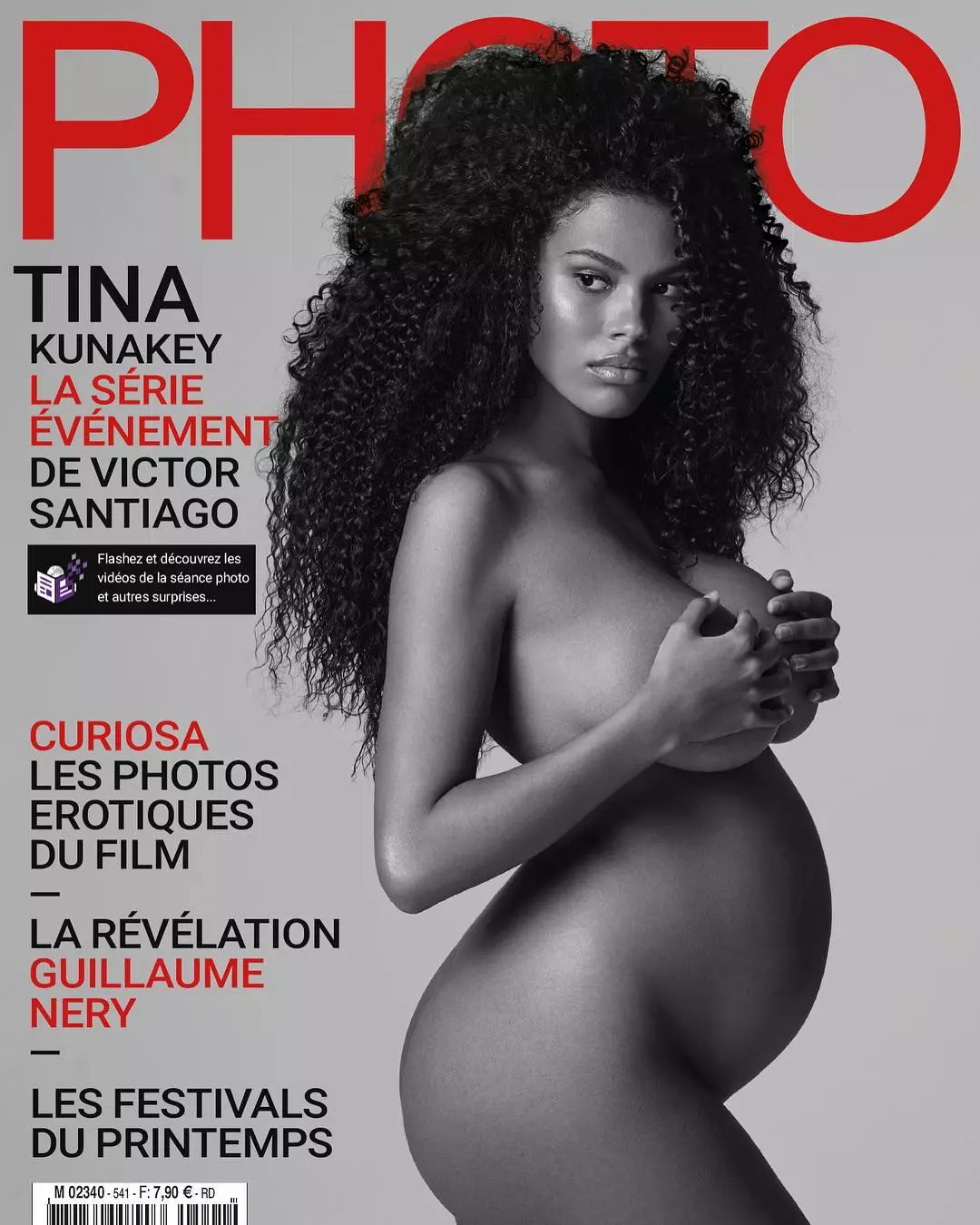 雑誌の写真のための純粋な裸裸の裸の夫の写真の妊娠中の妻の写真 103406_1