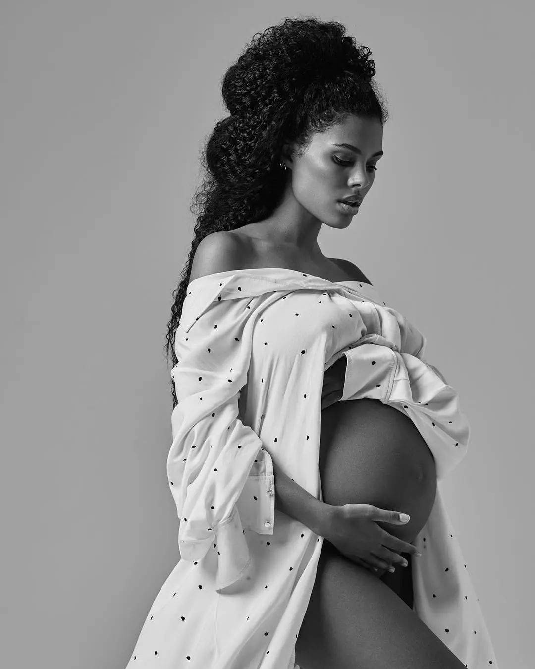 Wenzan Kassel- ի հղի կինը նկարահանվել է Nude ամսագրի լուսանկարների համար 103406_2