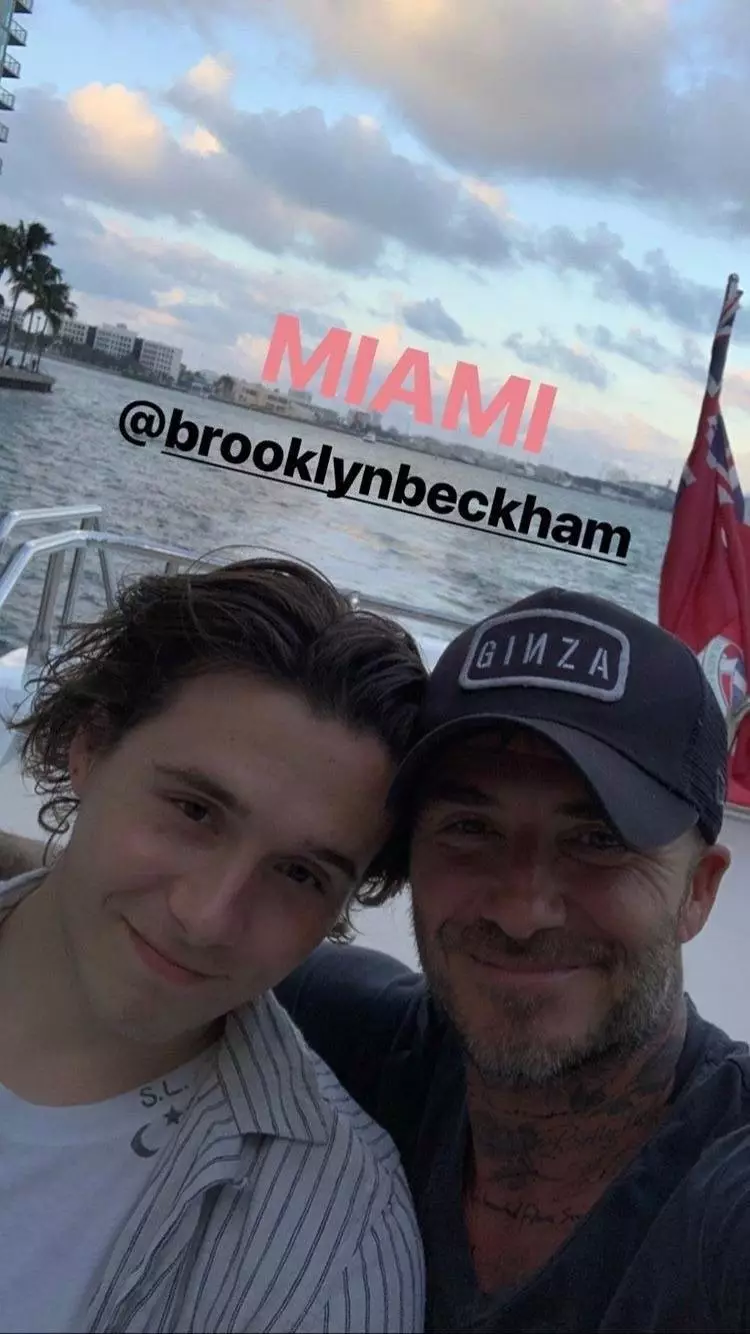 Fatigué des scandales: David Beckham a conseillé son fils de se séparer d'une fille 104771_2