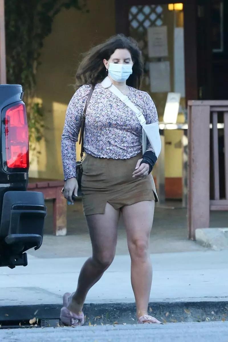 Conseqüències de la quarantena? Hàbils de Lana Del Rey capturat a Los Angeles 105391_4