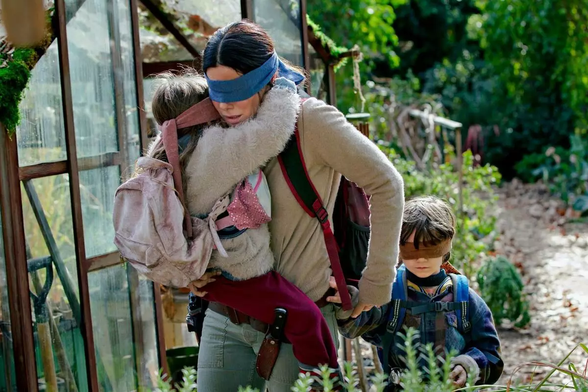 Sandra Bullock will take off in the new Netflix movie after the success of the bird box 105673_3