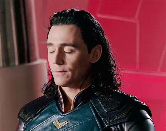 Dari God Lie Loki Politik: Tom Hiddleston akan bermain di New Netflix Thriller 106000_1