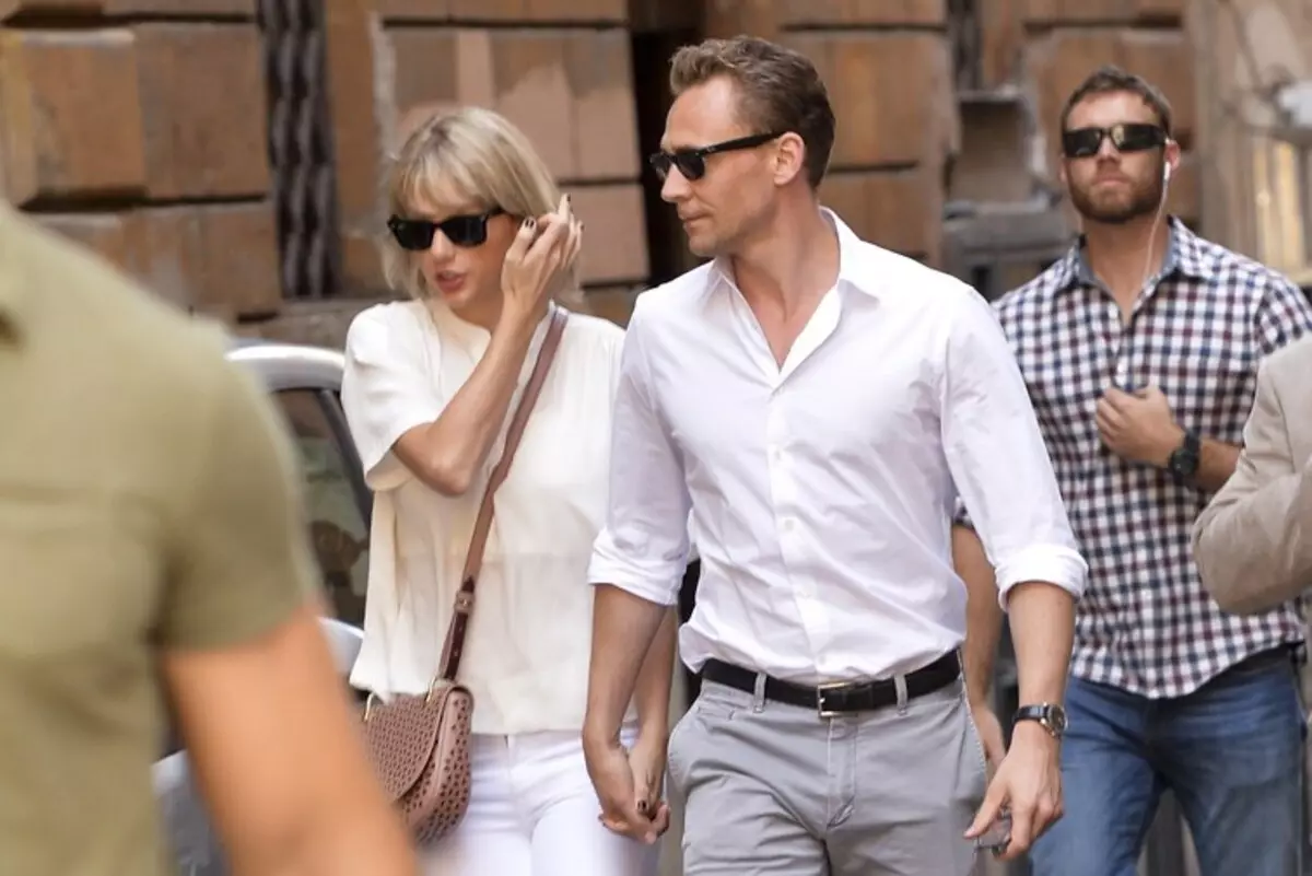 Vogue berechnete, wie viel romantischer Ferien Tom Hiddleston und Taylor Swift