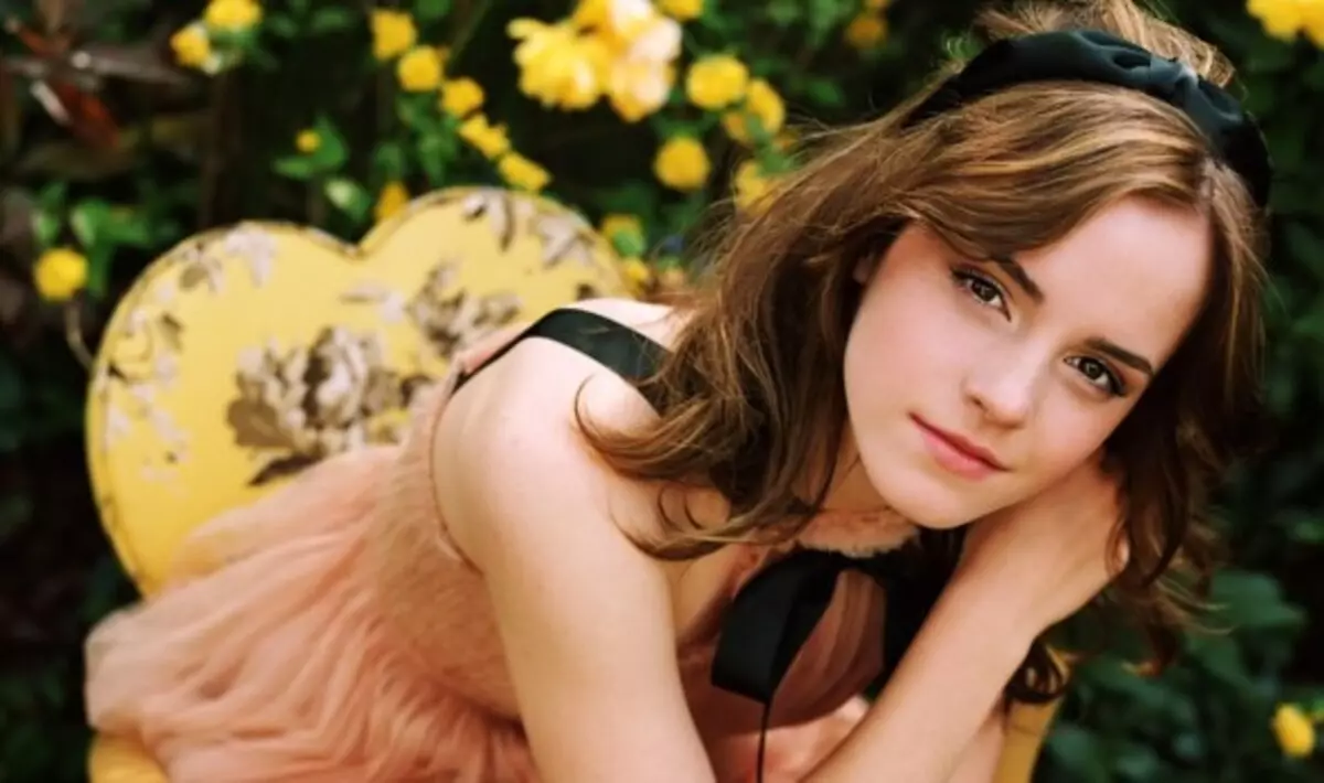 Emma Watson ṣubu ninu ifẹ pẹlu aderubaniyan