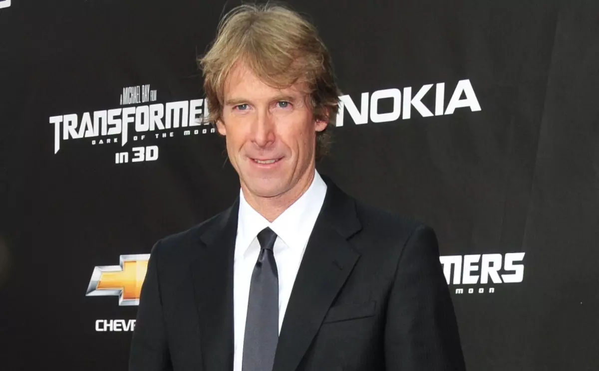 Michael Bay govorio je o svom sljedećem filmu, Taylor Lautninu i "lošim momcima 3"