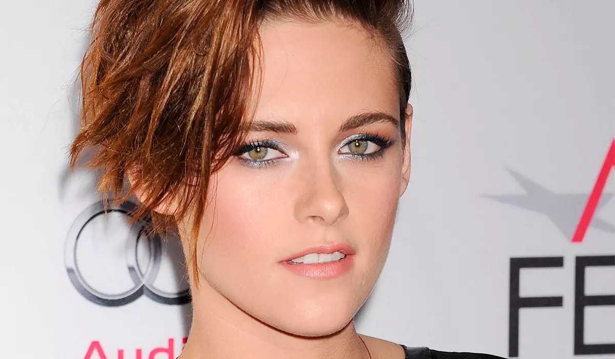 Ainda juntos: Kristen Stewart pego com um amado em Los Angeles