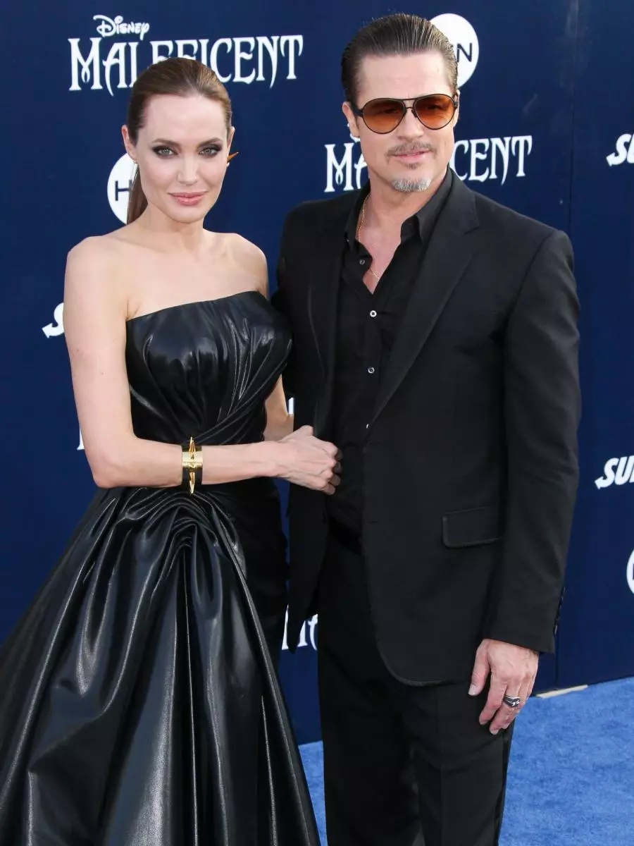 Nakita si Brad Pitta mula sa bahay ni Angelina Jolie sa unang pagkakataon mula noong diborsyo