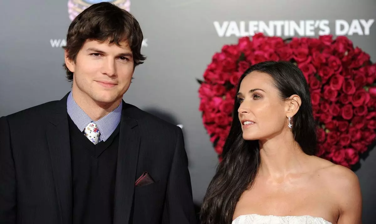 Sinabi ni Ashton Kutcher na nakatulong sa kanya na mabuhay ng diborsyo sa Demi Moore