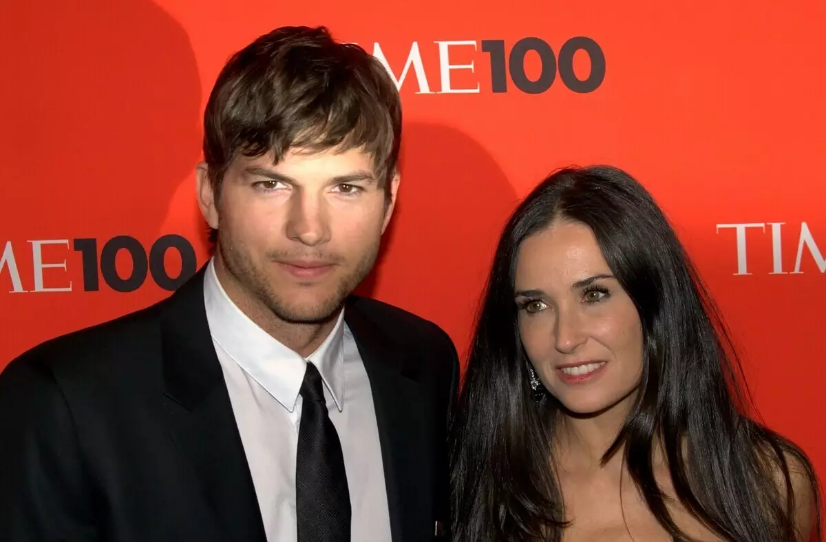 Demi Moore ayaa si cad u sheegay khasnadihii Ashton Kutcher ee xusuus-qorka