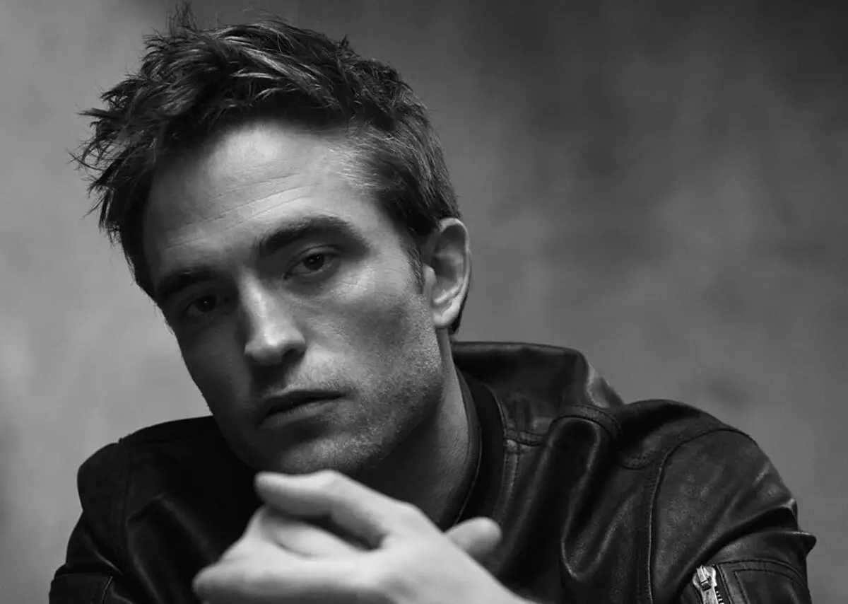 Robert Pattinson reacted to the status of the most beautiful man and described what smells like