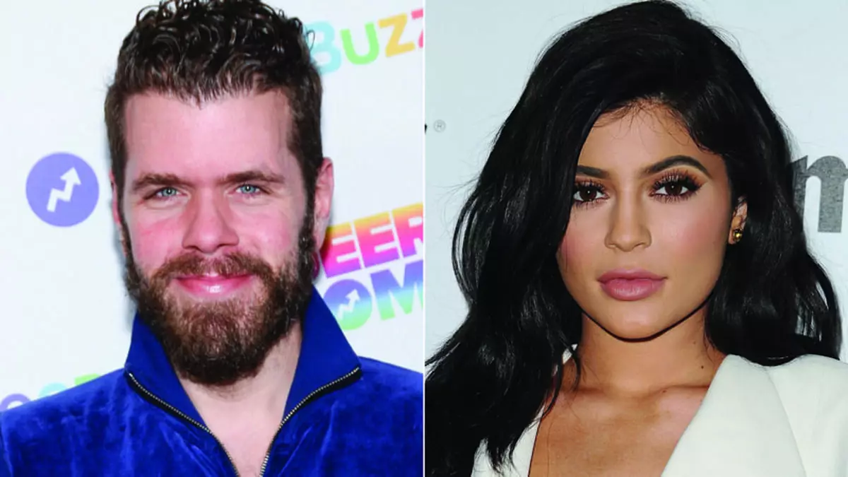 Ny mpamaham-bolongana Celabriti Perez Hilton dia nilaza fa mila fanalan-jaza i Kylie Jenner