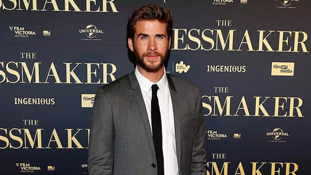 Liam Hemsworth bercakap dalam mempertahankan perkahwinan seks yang sama