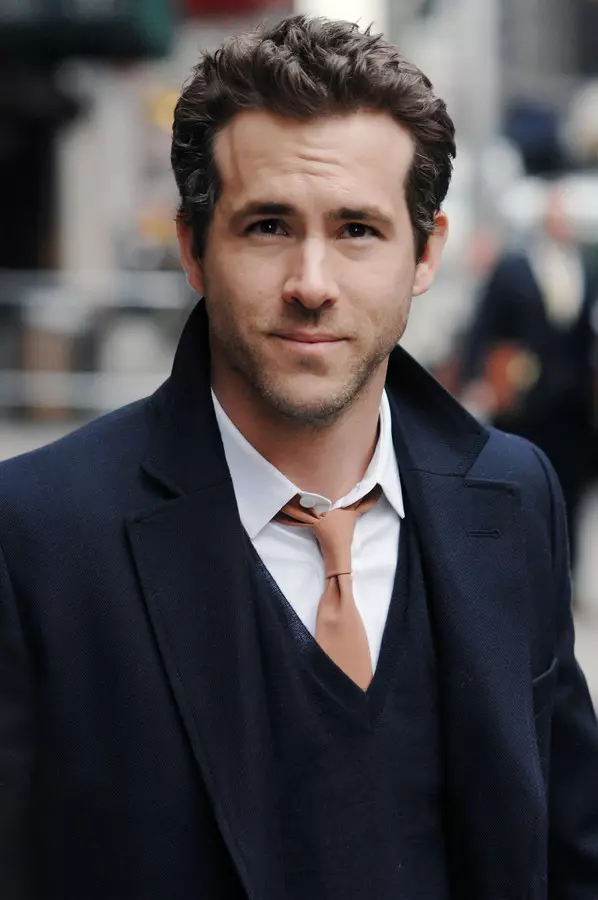 Ryan Reynolds akan bermain di "Queen of Night"