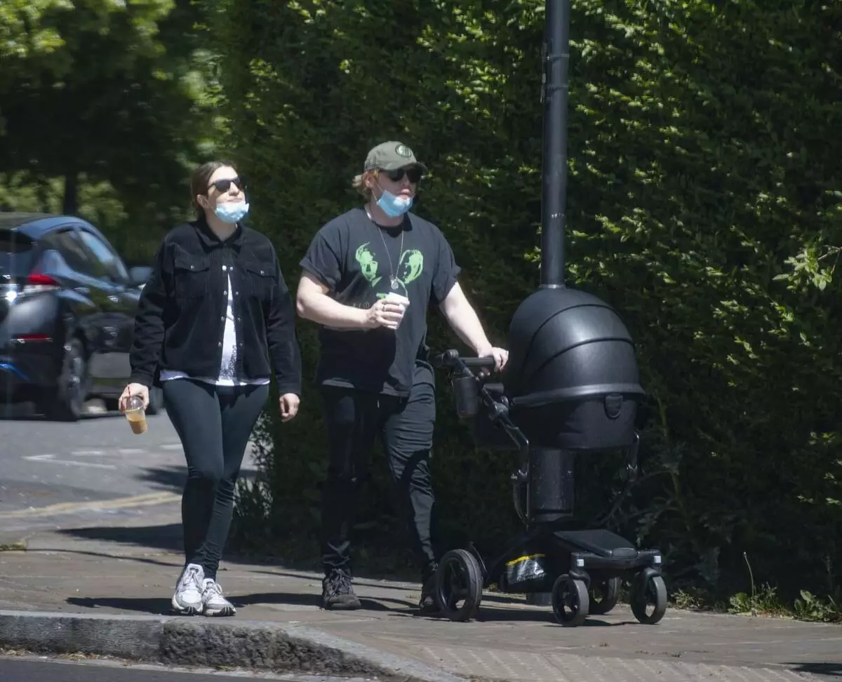 Foto: Rupert Grika foar de earste kear yndrukt op in kuier mei dochter