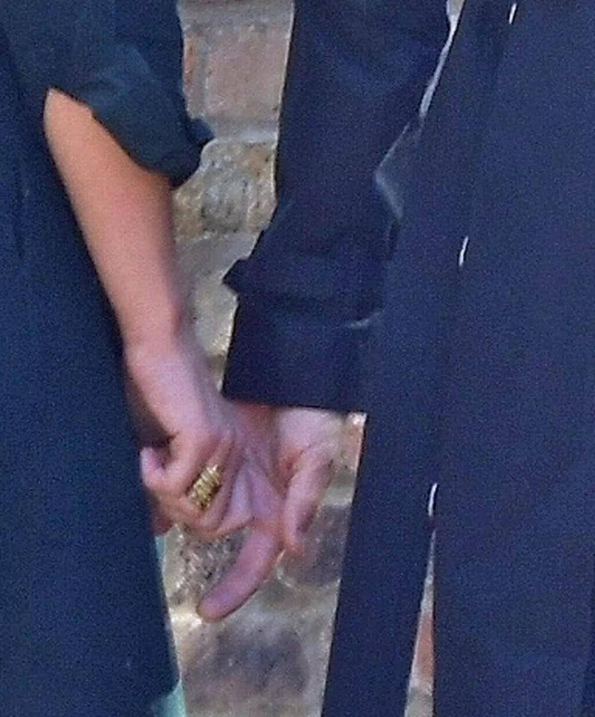 Foto: Keira Knightley datang berjalan bersama suaminya dan anak kedua 119707_5