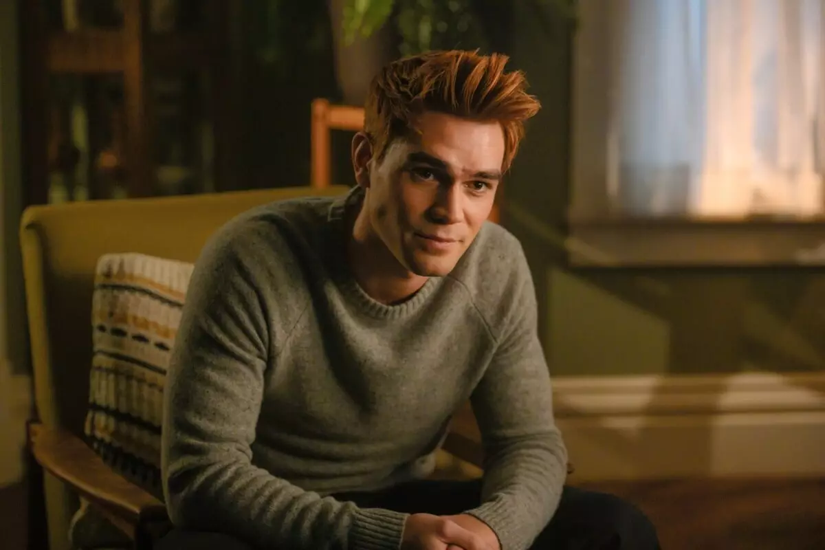 Boxer Archie az új kereteket az ötödik évszakban "Riverdale"