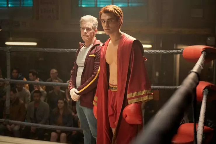 Boxer Archie op nieuwe frames uit het vijfde seizoen 