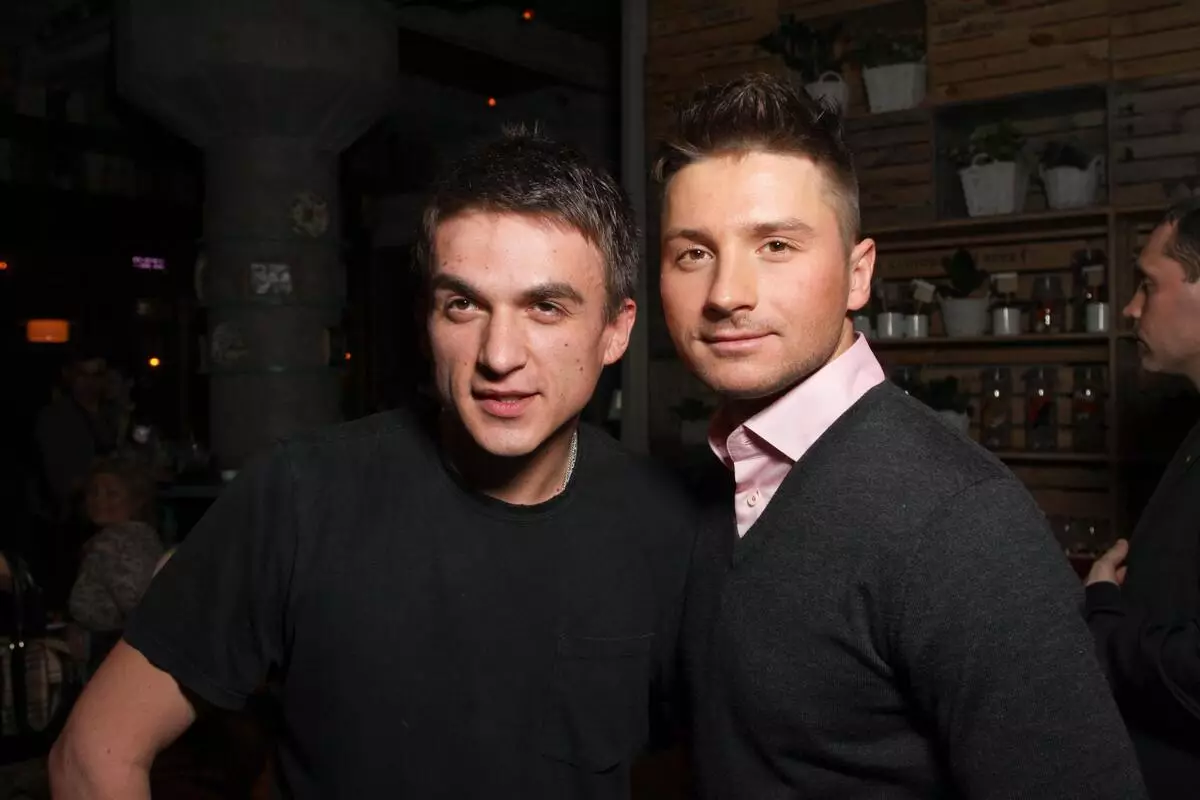 "Smash Group !! 20 jaar oud: Sergey Lazarev en Vlad Topalov tevrede met die nuwe video