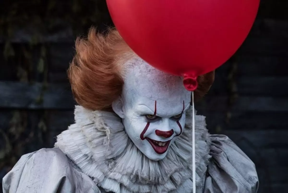 อย่าเชื่อในหญิงชราที่น่ารัก: นำเสนอทีเซอร์ครั้งแรก "IT 2"