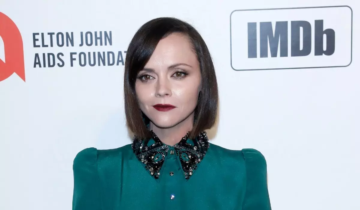 Christina Ricci met een voormalige echtgenoot ondertekende een overeenkomst over de bewaker over de Zoon