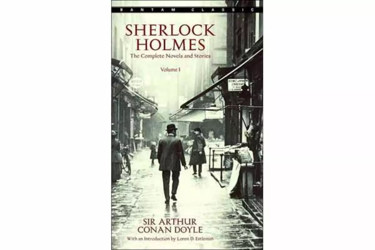 เกี่ยวกับ Sherlock Holmes เขียนนวนิยายใหม่