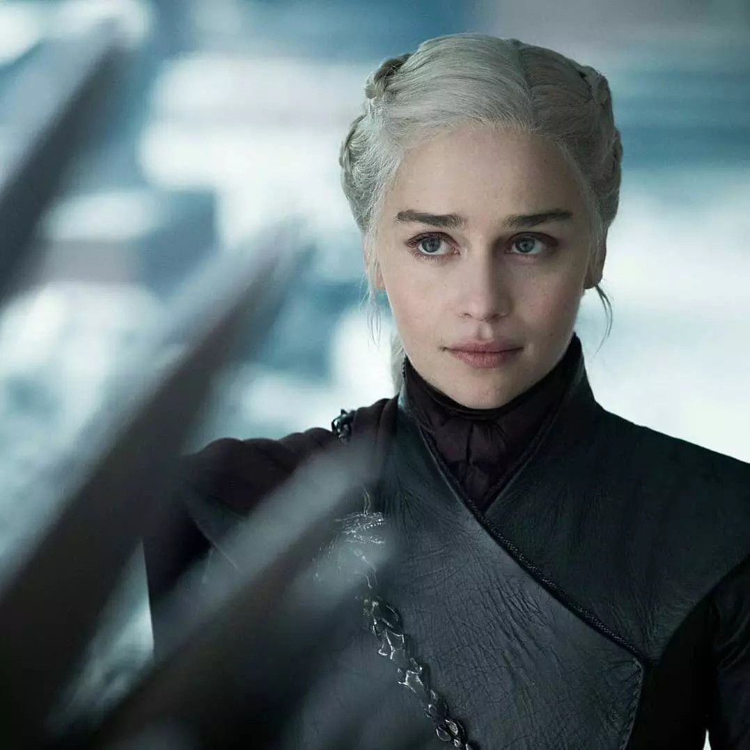 Emilia Clark tentang reaksinya terhadap final The Games Thrones: 