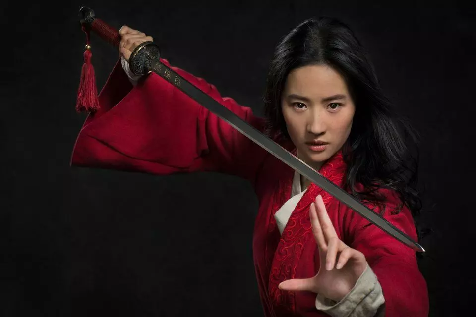ԱՆՎԱՐ ԱՆՎԱՐ. Չինական հանդիսատեսը քննադատում էր Mulan Trailer- ը 124761_2