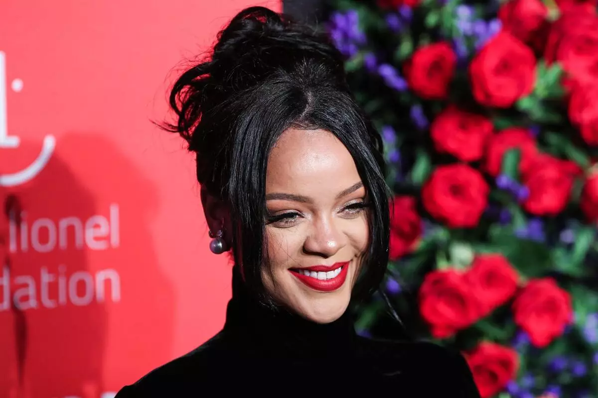 Rihanna reageerde op geruchten over deelname aan "Batman": "Ik ben bewaard op een giftige klimop"