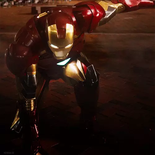 Leafde sûnder grinzen: Iron Man ynstalleare in monumint yn Italië 125094_2