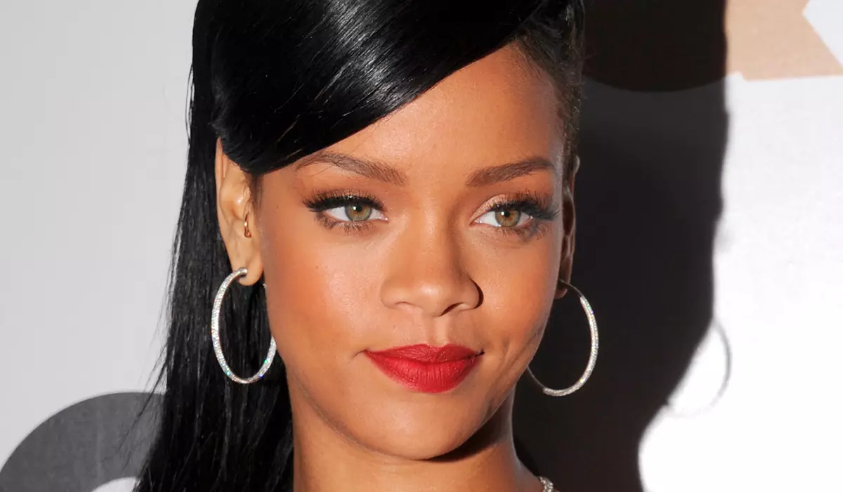 Ek het my familie bekendgestel: Rihanna het die eerste Kersfees met 'n kêrel 'n $ AP-rots gevier