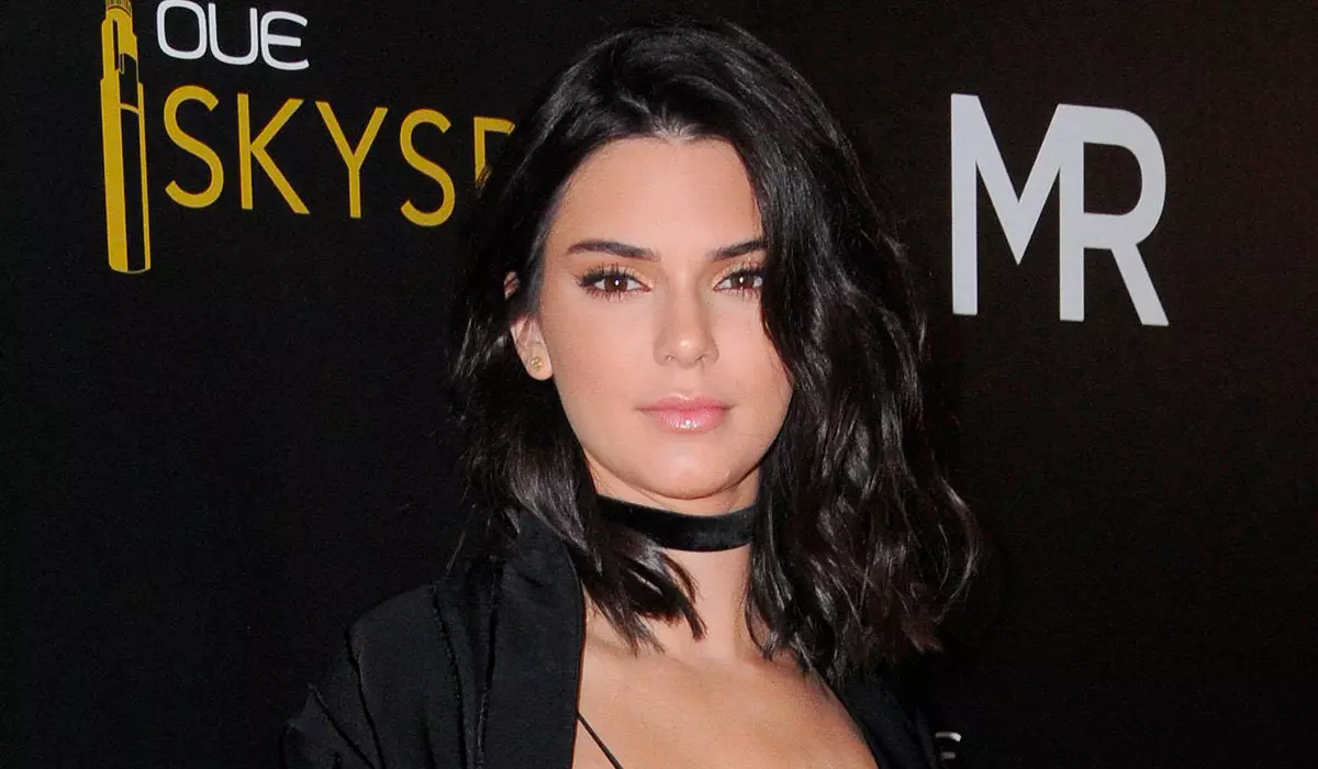 "U sevadigan barcha fazilatlar": Kendall Jenner Yigiti haqida gapirdi