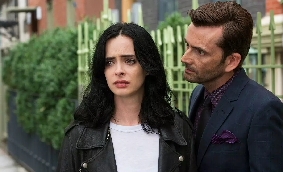 Amahemuhemu: UKristen Ritter akafuni ukubuyela kuJessica Jones