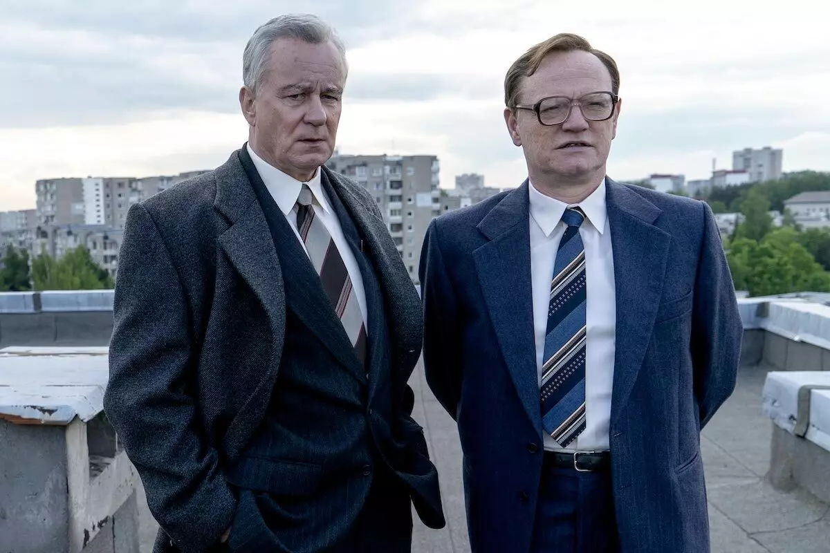 Os creadores de Chernobyl dixeron por que abandonaron o acento ruso dos heroes