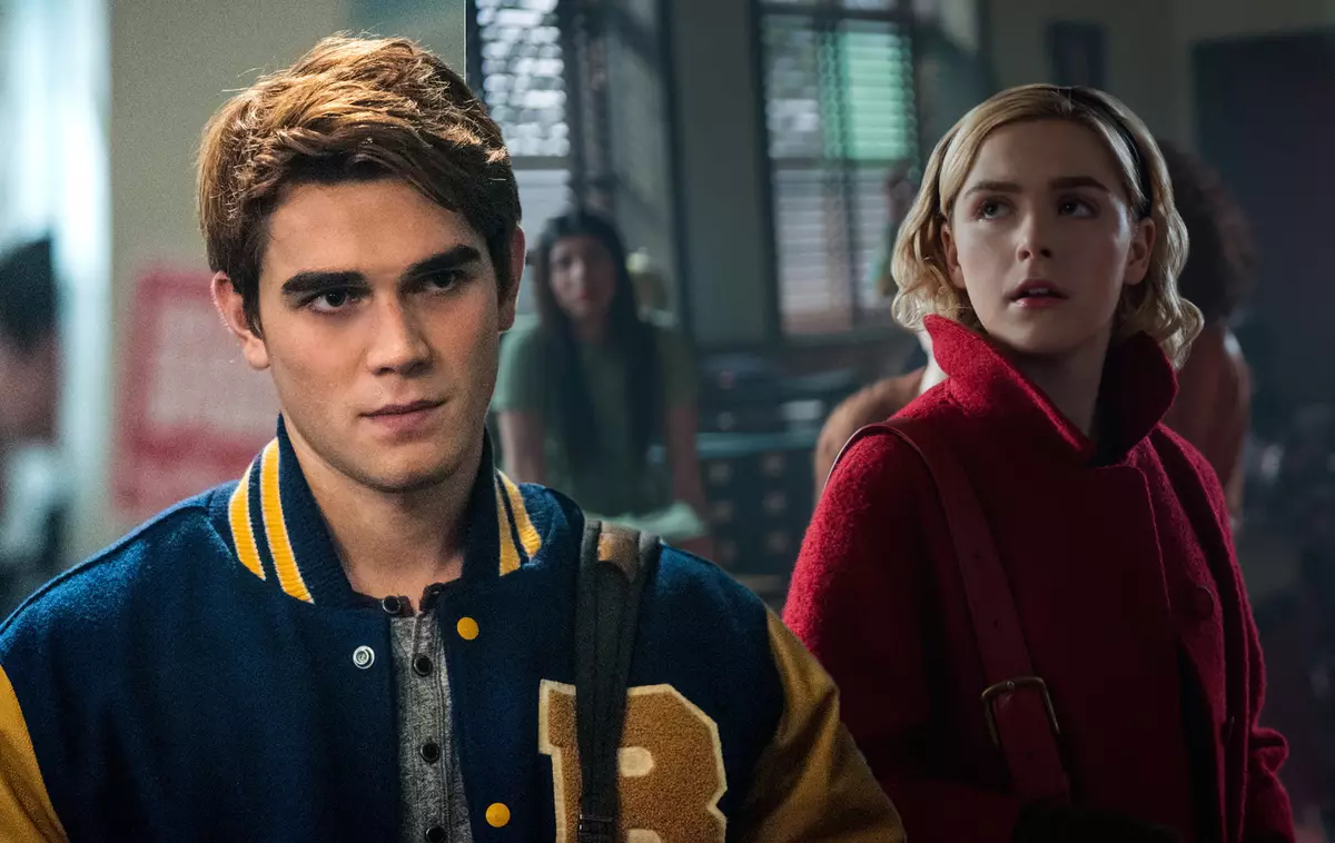 Showranner "RiverDale" "سبرینا کی مہم جوئی کی کینڈی روح" کے ساتھ crossover پر اشارہ کیا