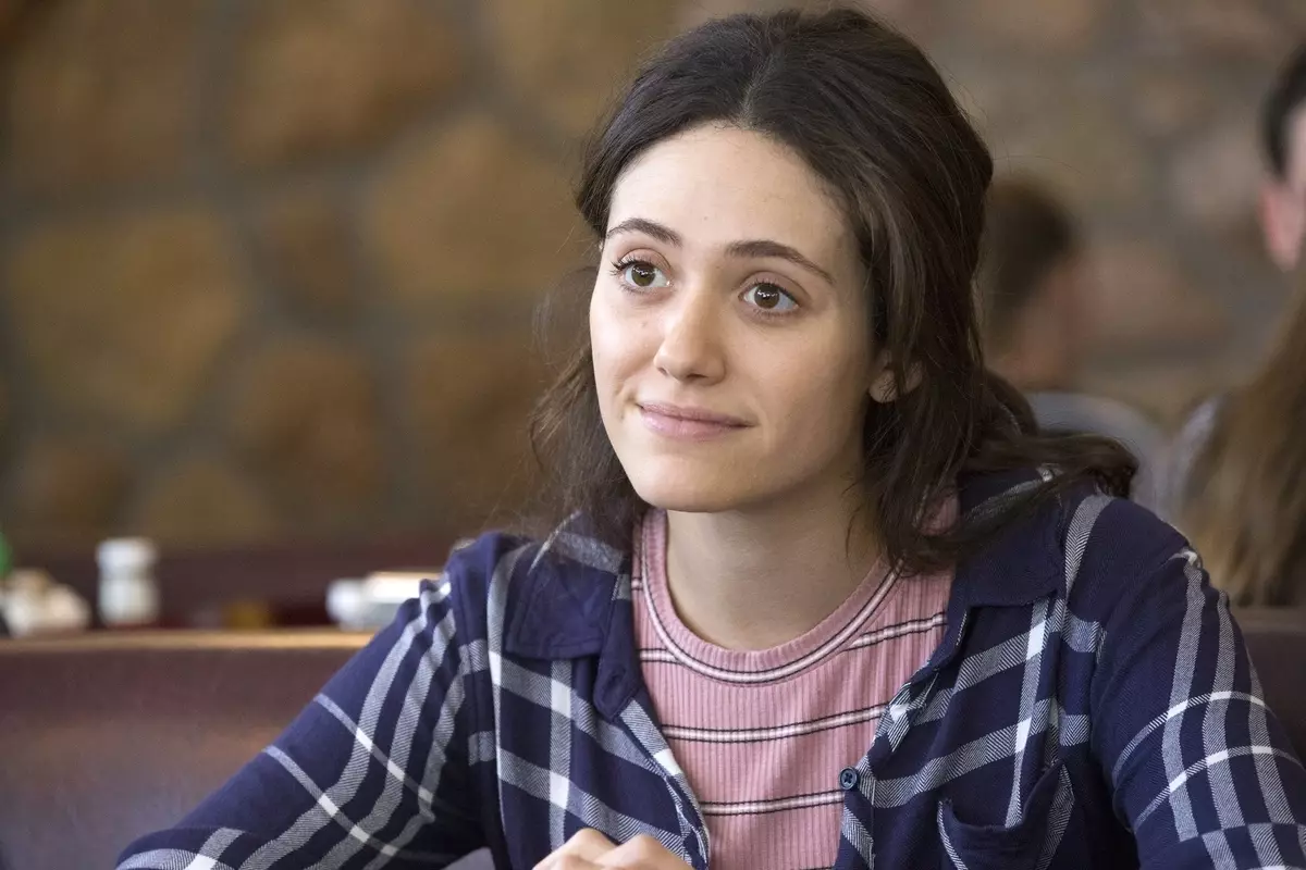 Emmy Rossum commented on the completion of "shamelessness"