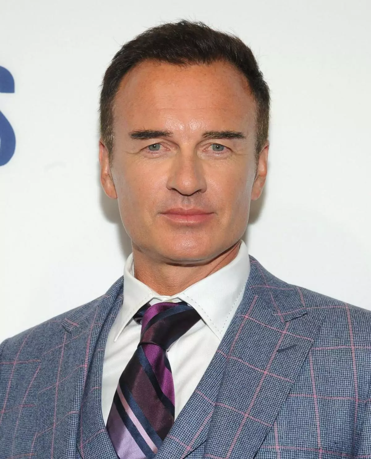 Tá Julian McMahon réidh le deamhan a imirt ar an deamhan balthazar i 