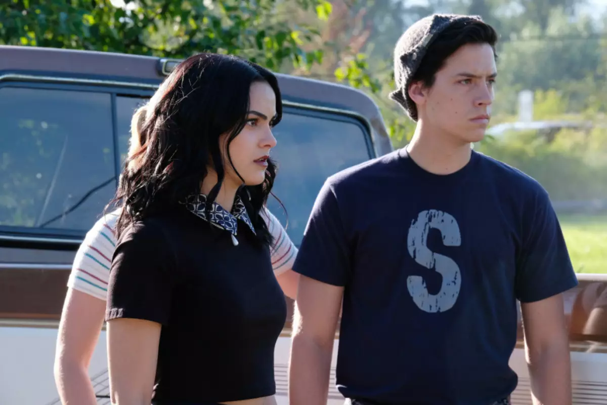 Pencipta seri "Riverdale" mandheg nembak 4 musim