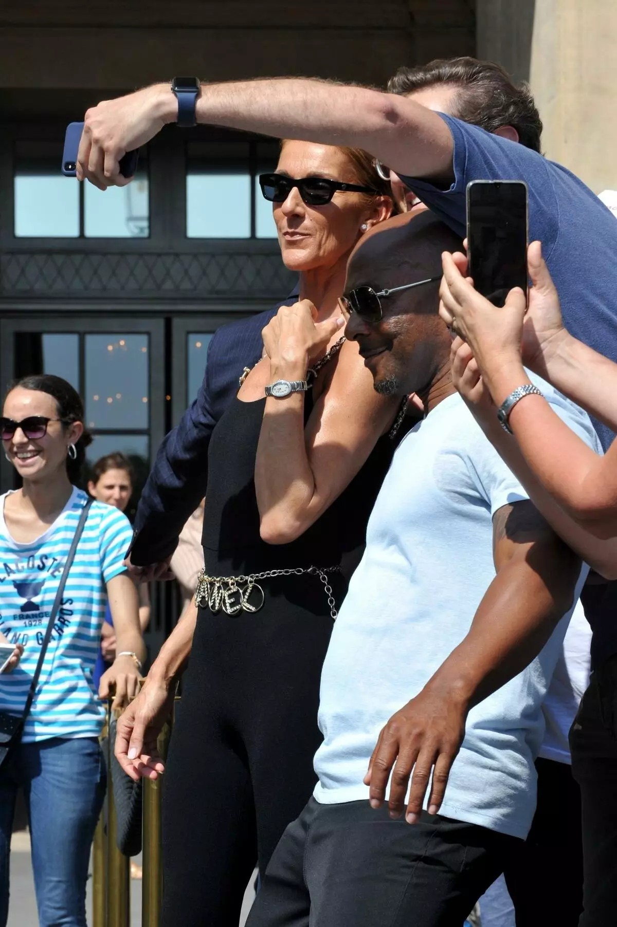 Photo: Embumbling, but happy Celine Dion in Paris 128419_6