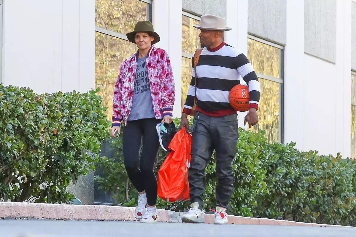 Aínda xuntos: Katie Holmes e Jamie Fox nunha familia camiñando en Los Angeles (foto) 129091_8