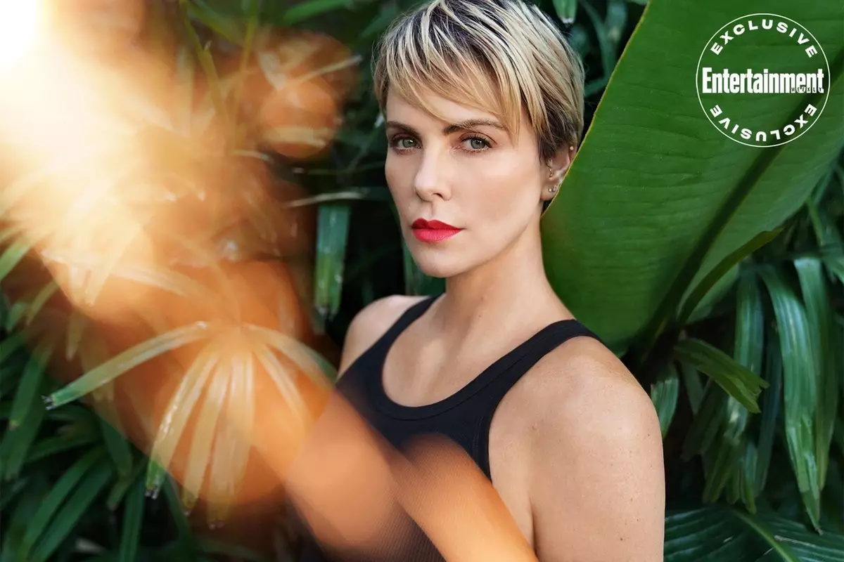 Charlize Theron respondeu por que nunca protagonizou a película de Marvel