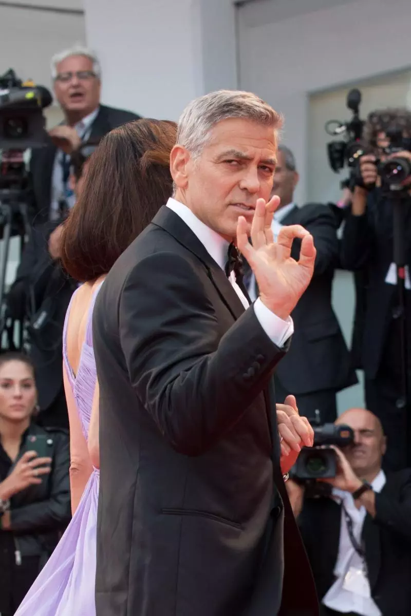 George na Amal Clooney walitoa zaidi ya dola milioni kupambana na coronavirus 130536_2